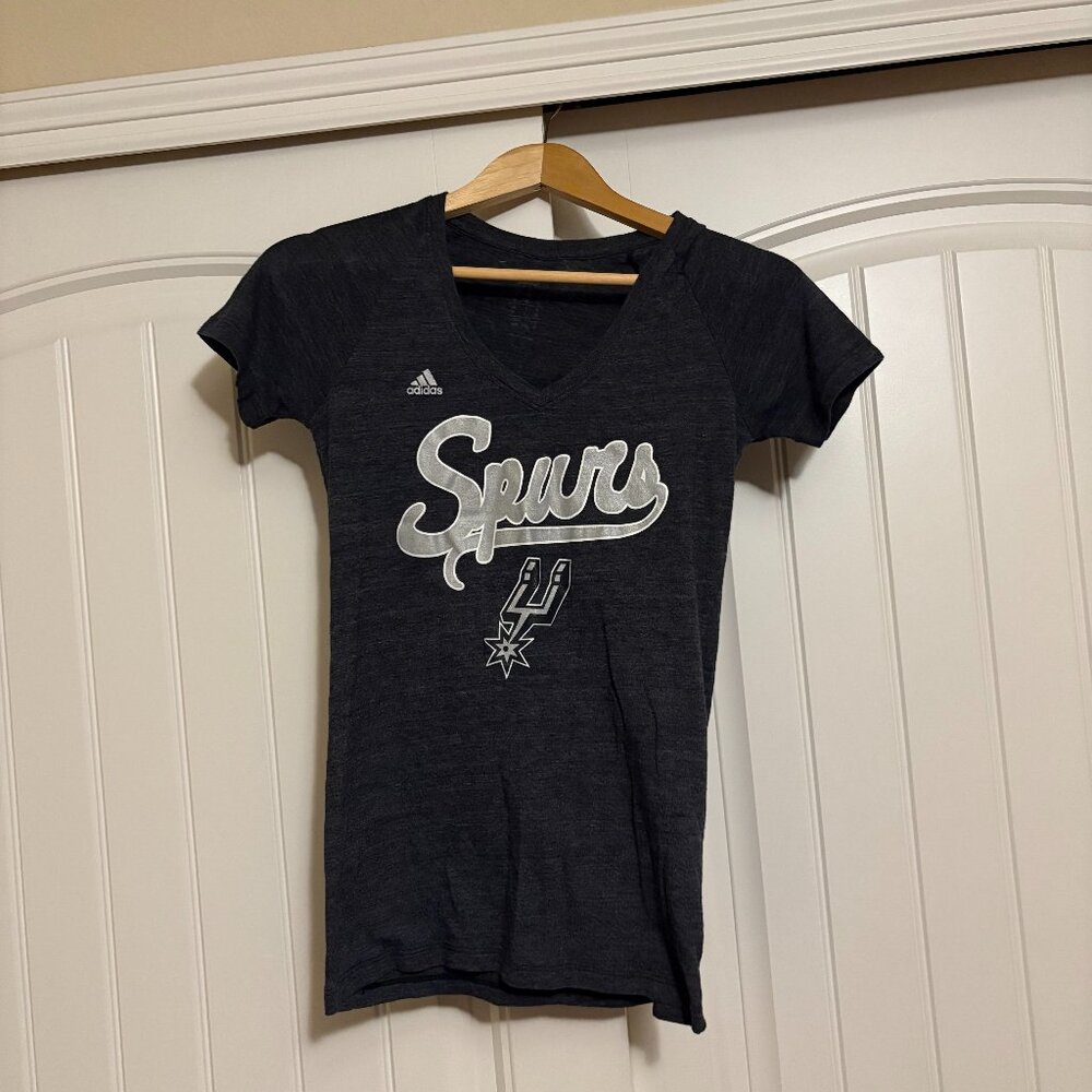 San Antonio Spurs T Shirt Women's Small Gray Short Sleeve V Neck Adidas Cotton
